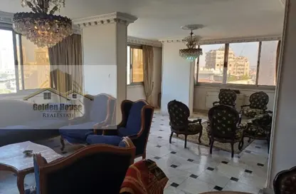 شقة - 3 غرف نوم - 2 حمامات للبيع في شارع شجرة الدر - الزمالك - القاهرة