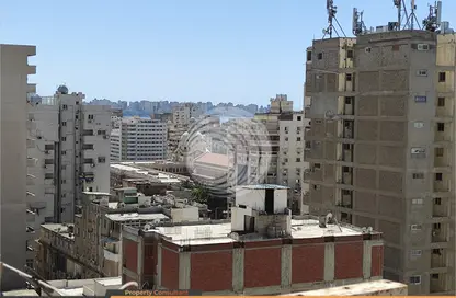 Apartment - 3 Bedrooms - 1 Bathroom for sale in Camp Chezar - Hay Wasat - Alexandria