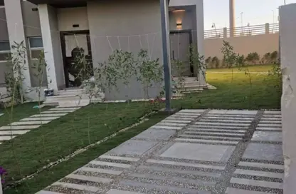 Twin House - 4 Bedrooms - 5 Bathrooms for sale in Etapa - Sheikh Zayed Compounds - Sheikh Zayed City - Giza