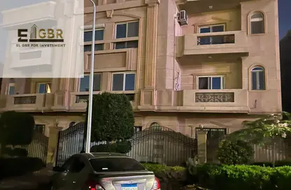 (بنتهاوس  (روف - 5 غرف نوم - 4 حمامات للايجار في المنطقة أ - حى جنوب الاكايمية - مدينة القاهرة الجديدة - القاهرة