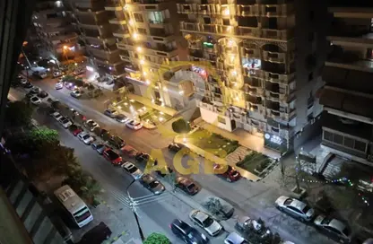 Apartment - 3 Bedrooms - 3 Bathrooms for sale in Ibn Bassam St. - El Hegaz Square - El Nozha - Cairo
