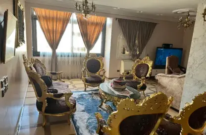 شقة - 4 غرف نوم - 2 حمامات للبيع في شارع الحجاز - ميدان المحكمة - مصر الجديدة - القاهرة