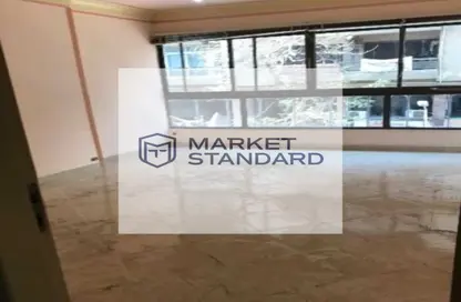 شقة - 2 غرف نوم - 2 حمامات للبيع في شارع عبد المنعم رياض - المهندسين - الجيزة