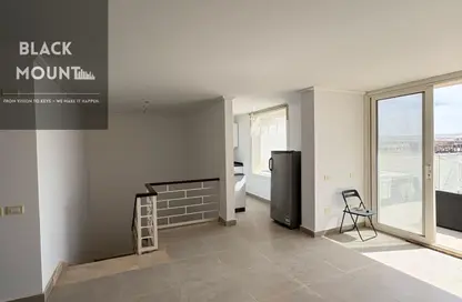 Apartment - 3 Bedrooms - 3 Bathrooms for sale in New Giza - Cairo Alexandria Desert Road - 6 October City - Giza
