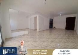 شقة - 3 غرف نوم - 1 حمام for للايجار in شارع سانت جين - كفر عبده - رشدي - حي شرق - الاسكندرية