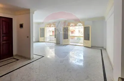 Duplex - 4 Bedrooms - 4 Bathrooms for sale in Al Farek Ismail Srhank St. - Laurent - Hay Sharq - Alexandria