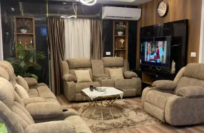 Apartment - 3 Bedrooms - 1 Bathroom for rent in Gardenia City Compound Nasr City - Zahraa Madinat Nasr - Nasr City - Cairo