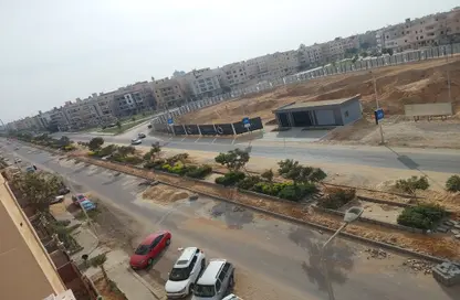 شقة - 3 غرف نوم - 3 حمامات للبيع في المنطقة السادسة شرق - مدينة الشروق - القاهرة