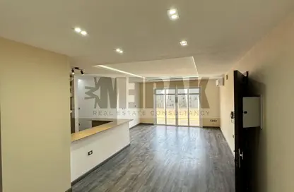 Apartment - 3 Bedrooms - 3 Bathrooms for sale in Hyde Park - 5th Settlement Compounds - The 5th Settlement - New Cairo City - Cairo