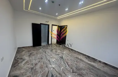 Office Space - Studio - 2 Bathrooms for rent in Zayed Dunes Complex - 6th District - Sheikh Zayed City - Giza