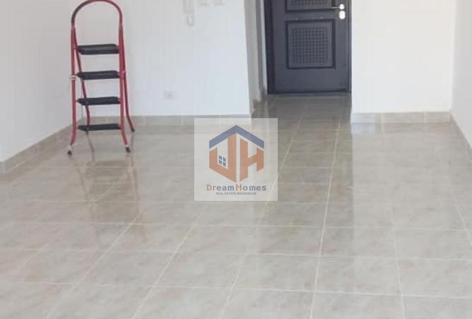 8325433 - Property Image 2