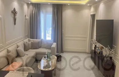 Apartment - 3 Bedrooms - 3 Bathrooms for sale in Galleria Moon Valley - South Investors Area - New Cairo City - Cairo