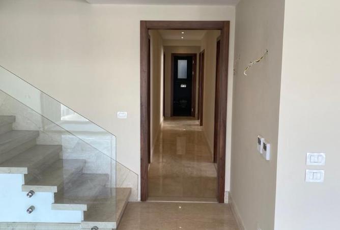 8013688 - Property Image 2