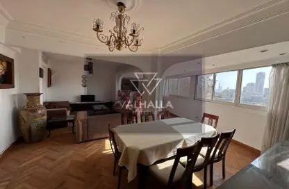 شقة - 3 غرف نوم - 2 حمامات للايجار في شارع شجرة الدر - الزمالك - القاهرة