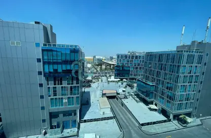 مساحات مكتبية - استوديو - 3 حمامات للبيع في بارك ستريت - محور 26 يوليو - الشيخ زايد - الجيزة