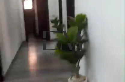 Office Space - Studio - 4 Bathrooms for rent in Service Road - Ganoob El Acadimia - New Cairo City - Cairo