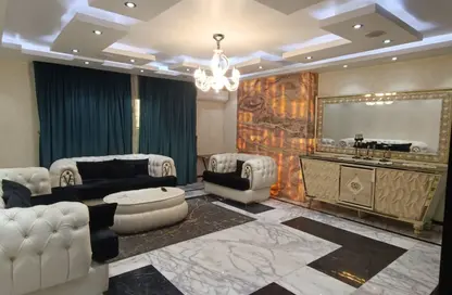 Apartment - 3 Bedrooms - 2 Bathrooms for rent in Fareek Awal Ali Amer St. - 6th Zone - Nasr City - Cairo