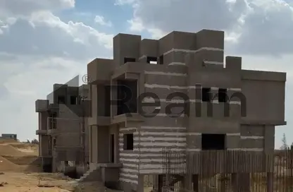 Apartment - 3 Bedrooms - 3 Bathrooms for sale in Village West - Sheikh Zayed Compounds - Sheikh Zayed City - Giza