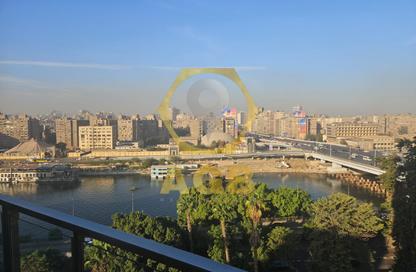 شقة - 4 غرف نوم - 3 حمامات للبيع في شارع المقريزي - الزمالك - القاهرة