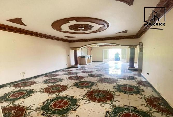 8369567 - Property Image 2