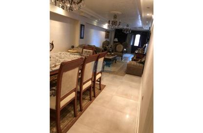 Apartment - 3 Bedrooms - 2 Bathrooms for sale in Gesr Al Suez St. - El Nozha El Gadida - El Nozha - Cairo
