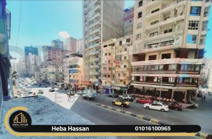 نصف طابق - استوديو - 6 حمامات للايجار في شارع إسكندر إبراهيم - ميامي - حي اول المنتزة - الاسكندرية