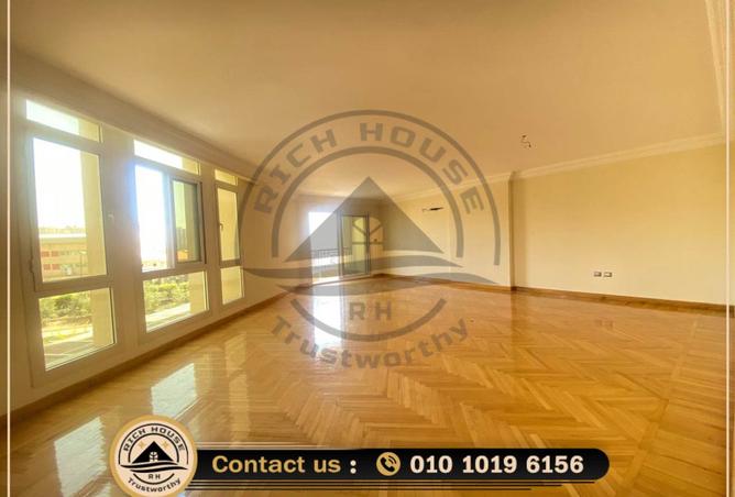 8248880 - Property Image 2