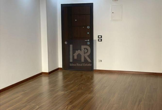 8272805 - Property Image 2