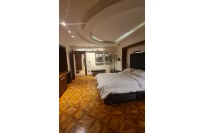 Apartment - 3 Bedrooms - 4 Bathrooms for sale in Geziret Al Arab St. (El Mohandes Mohamed Hassan Helmy) - Mohandessin - Giza