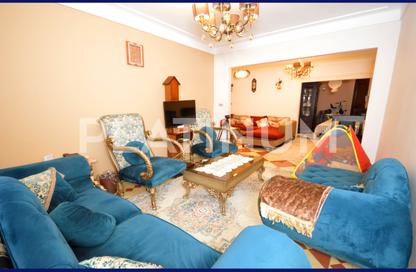 Apartment - 2 Bedrooms - 1 Bathroom for sale in Kamal Eldin Salah St. - Smouha - Hay Sharq - Alexandria