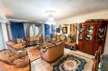Apartment - 3 Bedrooms - 1 Bathroom for sale in Bolkly - Hay Sharq - Alexandria