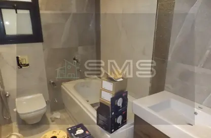 شقة - 3 غرف نوم - 3 حمامات للايجار في امتداد غرب جولف - كمبوندات القطامية - القطامية - مدينة القاهرة الجديدة - القاهرة