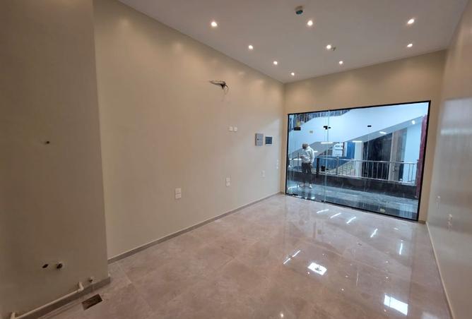 8386050 - Property Image 2