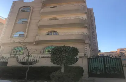 بناية كاملة - 8 غرف نوم - 8 حمامات للبيع في الحي الخامس - مدينة 6 أكتوبر - الجيزة
