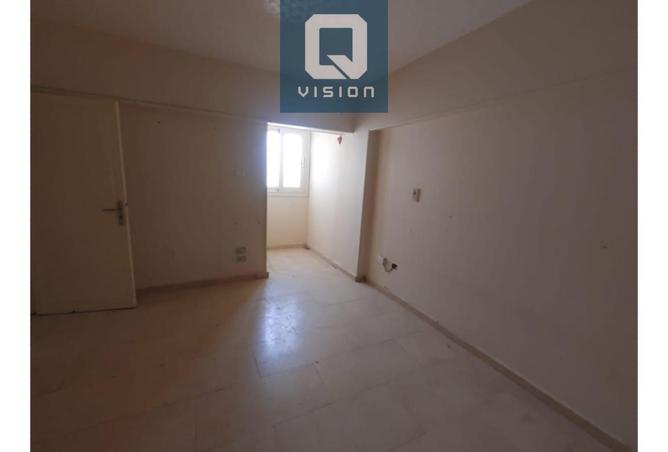 8144667 - Property Image 3