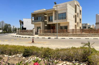 Villa - 4 Bedrooms - 5 Bathrooms for sale in Wesal City - El Shorouk Compounds - Shorouk City - Cairo