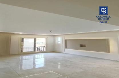 Apartment - 2 Bedrooms - 2 Bathrooms for sale in Stone Residence - 5th Settlement Compounds - The 5th Settlement - New Cairo City - Cairo