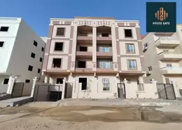 شقة - 4 غرف نوم - 2 حمامات للبيع في المجاورة الاولي - المنطقة الرابعة - مدينة الشروق - القاهرة