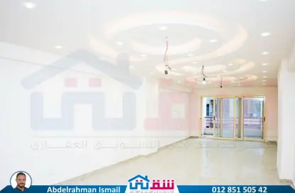 شقة - 3 غرف نوم - 2 حمامات للبيع في محرم بك - حي وسط - الاسكندرية