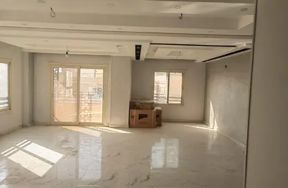 Apartment - 3 Bedrooms - 3 Bathrooms for sale in 1st District - 6 October City - Giza