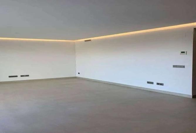 7902640 - Property Image 2
