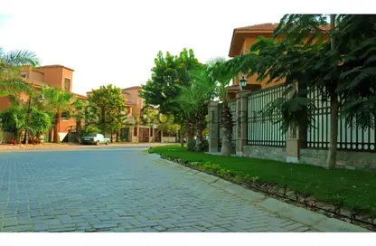 Townhouse - 5 Bedrooms - 7 Bathrooms for sale in Moon Valley - South Investors Area - New Cairo City - Cairo