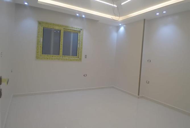 8277815 - Property Image 2