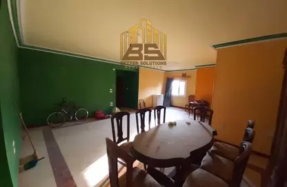 شقة - 2 غرف نوم - 2 حمامات للبيع في الحي الرابع - مدينة العبور - القليوبية