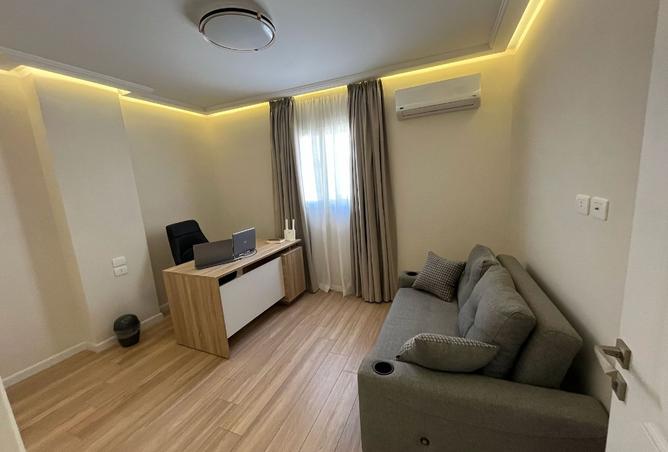 7919855 - Property Image 3