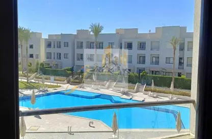 Chalet - 2 Bedrooms - 2 Bathrooms for sale in Azha - Al Ain Al Sokhna - Suez