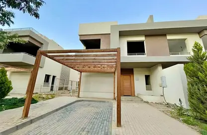 Villa - 3 Bedrooms - 4 Bathrooms for sale in New Giza - Cairo Alexandria Desert Road - 6 October City - Giza