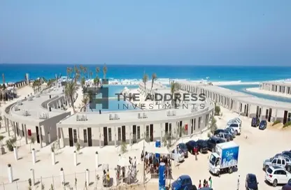 Chalet - 2 Bedrooms - 2 Bathrooms for sale in Hacienda West - Ras Al Hekma - North Coast