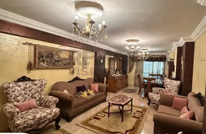 Apartment - 3 Bedrooms - 2 Bathrooms for rent in Mohamed Fouad Galal St. - Ibrahimia - Hay Wasat - Alexandria