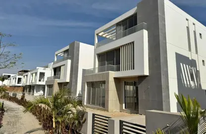 فيلا - 5 غرف نوم - 5 حمامات للبيع في جولز - طريق مصر اسكندرية الصحراوي - مدينة 6 أكتوبر - الجيزة
